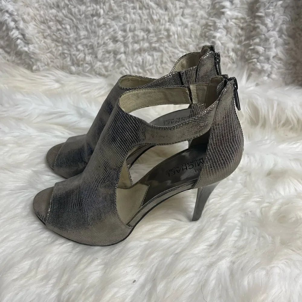 Michael Michael Kors leather Reptile print gold ankle sandals  back zipper SZ10M